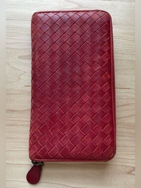 BOTTEGA VENETA // Woven Zip-Around continental Leather Wallet in Crimson Red
